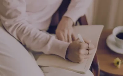 Le journaling du matin pour clarifier ton esprit et nourrir la pensée positive